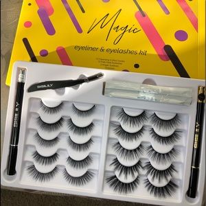 Magnetic Eyelashes with eyeliner